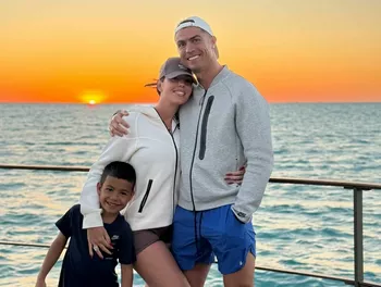 Роналду с сыном и девушкой