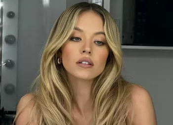 Сидни Суини