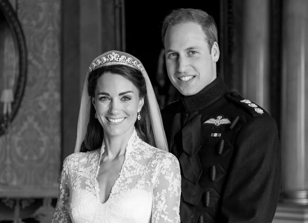 Принц Уильям и Кейт Миддлтон обнародовали редкий свадебный портрет