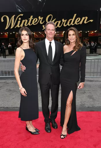 Кайя Гербер с отцом и матерью