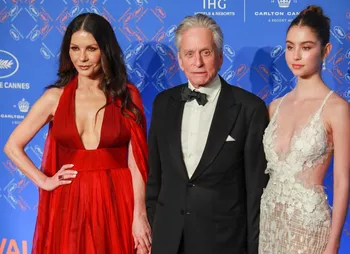 Майкл Дуглас