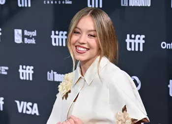 Сидни Суини