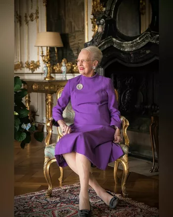 Официальный портрет королевы