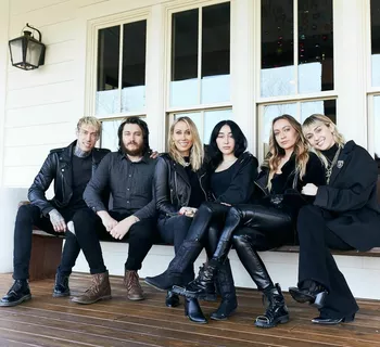 Семья Сайрус