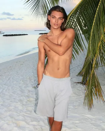 Дэмиан Херли