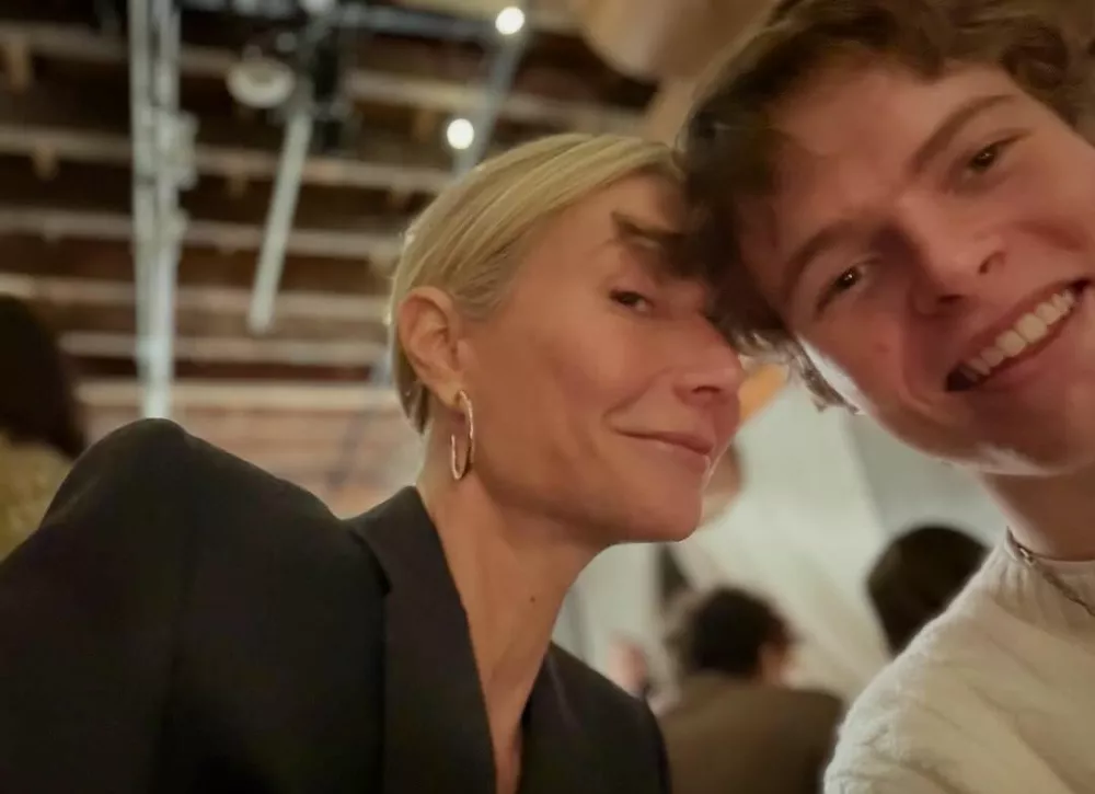 Гвинет Пэлтроу трогательно поздравила сына с 20-летием