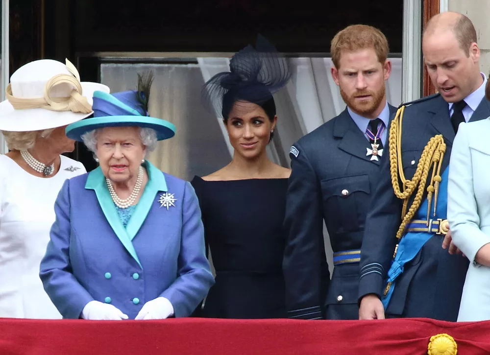 Инсайдеры: королева Елизавета II записывала разговоры с принцем Гарри