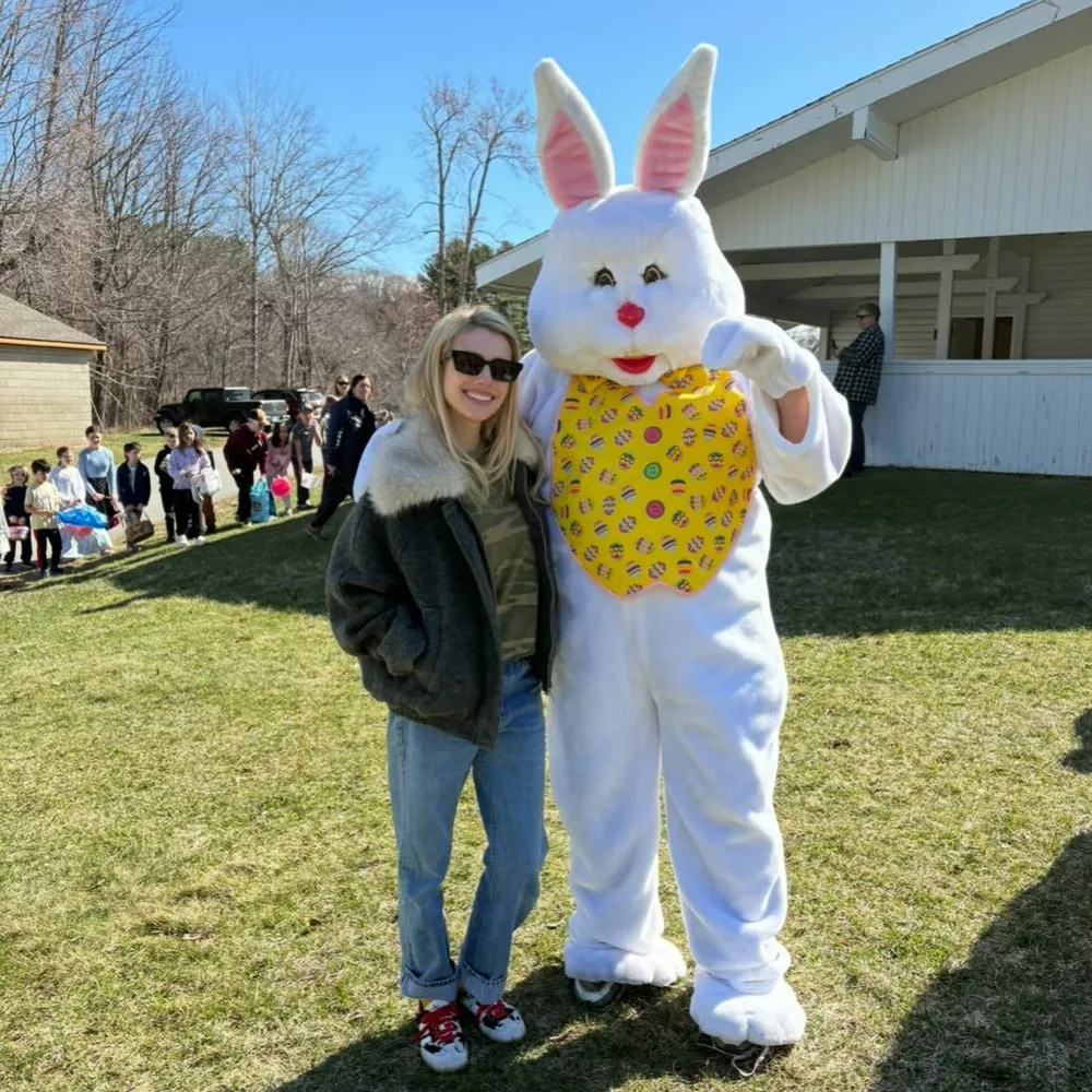 Эмма Робертс