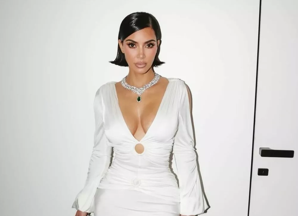 Ким Кардашьян и Льюис Хэмилтон обнародовали свой роман в соцсетях