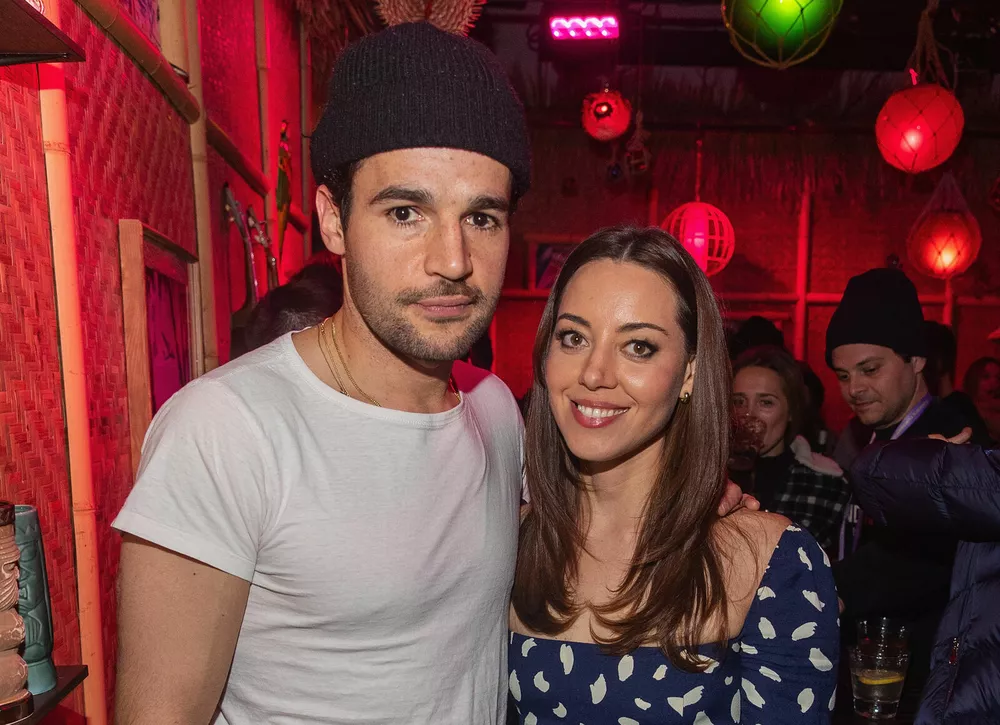 Обри Плаза беременна первенцем