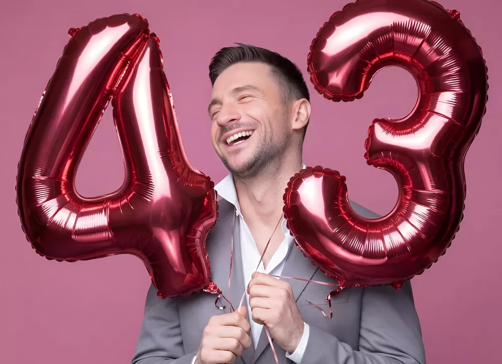 Сергею Лазареву – 43: как его поздравляют коллеги-артисты 