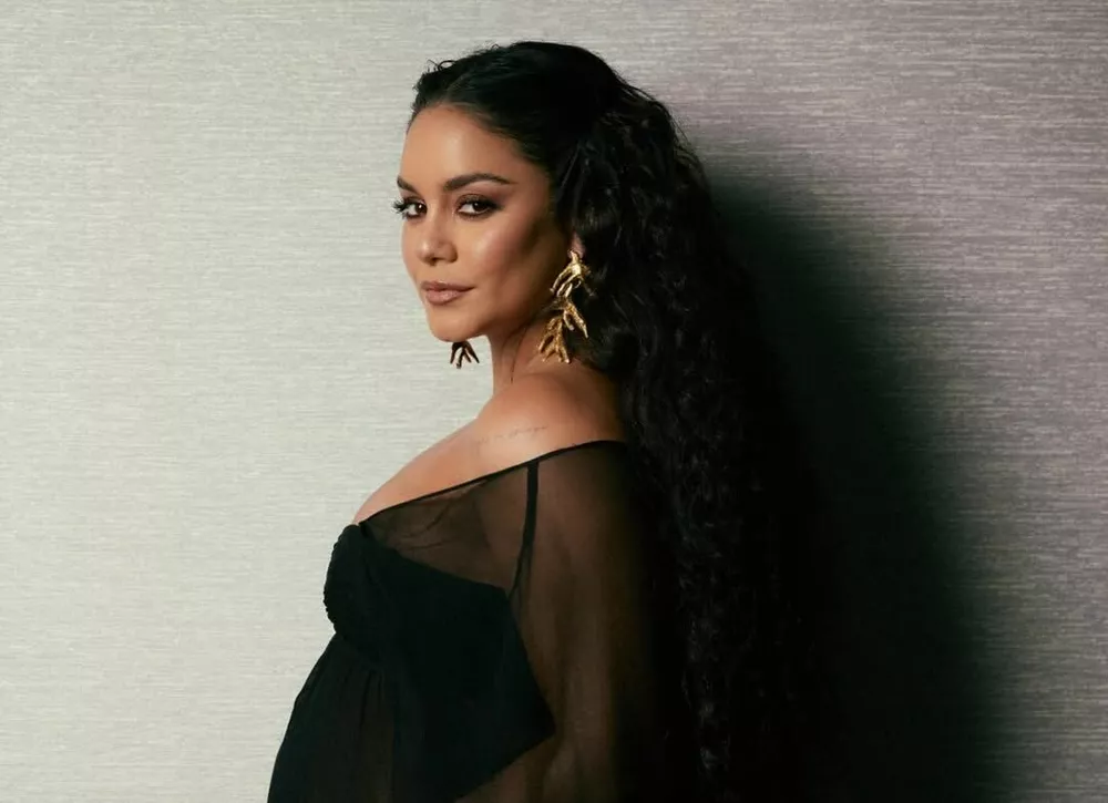 Ванесса Хадженс откровенно рассказала о выпадении волос после родов