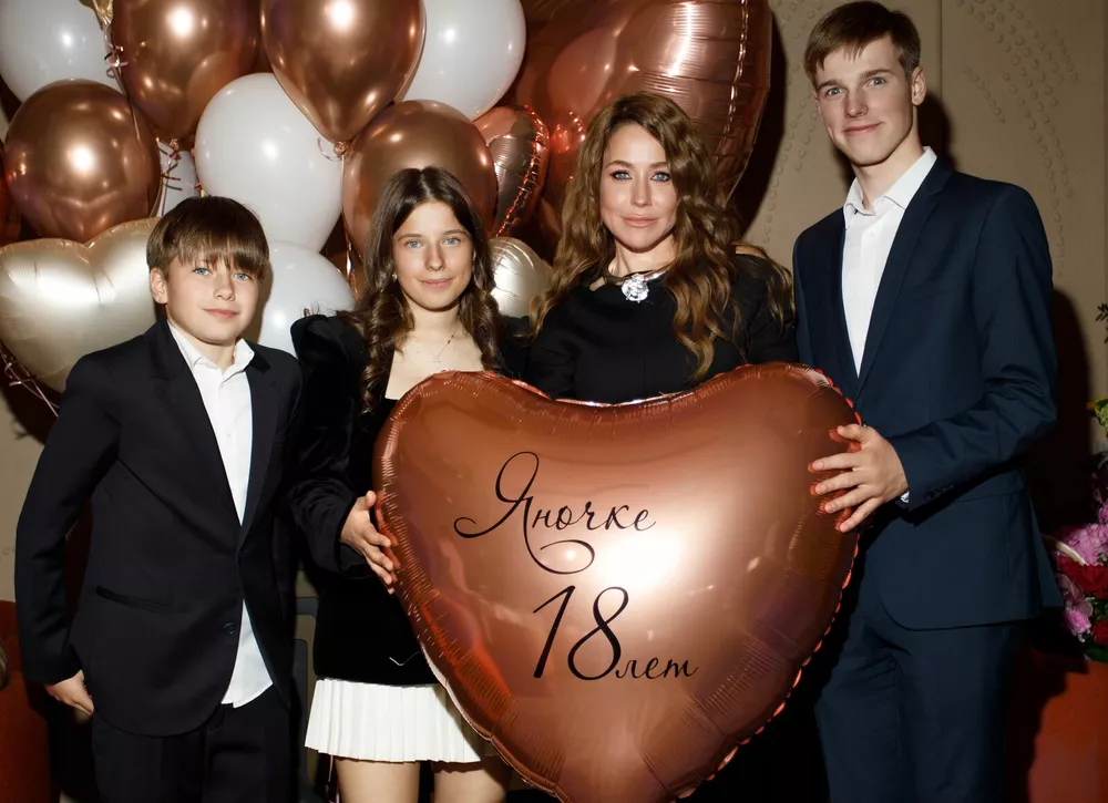 Андрей Аршавин и Юлия Барановская воссоединились на дне рождения дочери