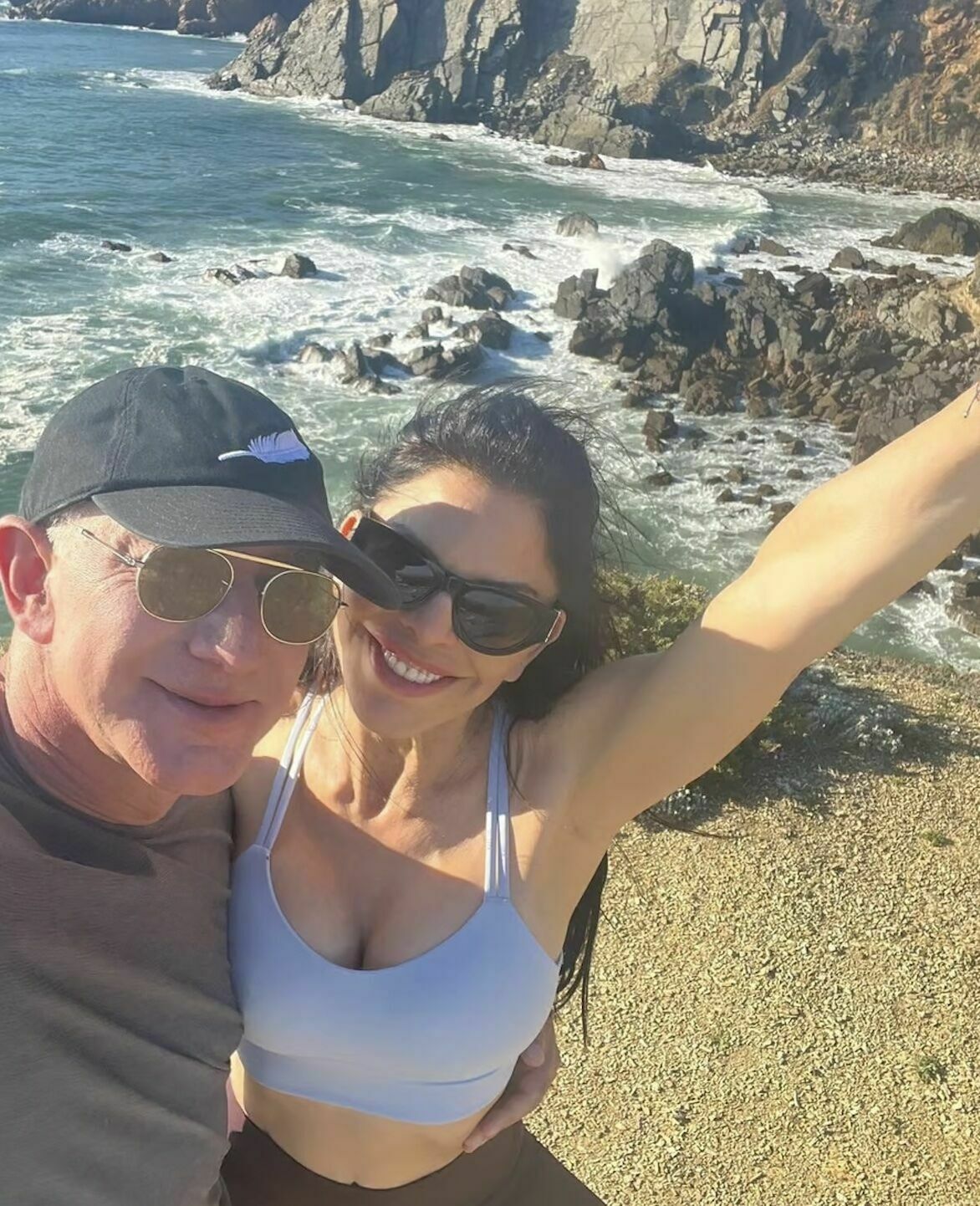  Джефф Безос и Лорен Санчес 