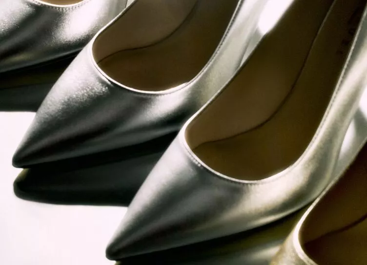 Бренд CHARUEL представил дебютную обувную коллекцию