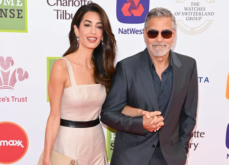 Джордж и Амаль Клуни появились на вручении наград фонда, основанного королем Карлом III