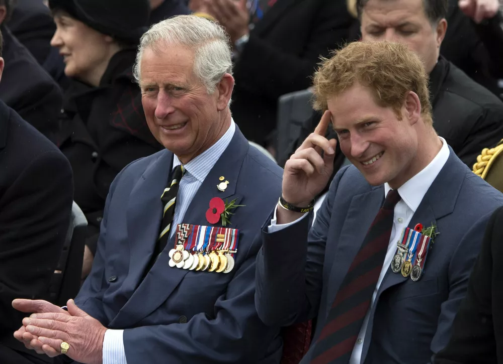 Принц Гарри отверг предложение отца погостить во дворце на время визита в Лондон