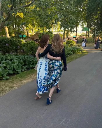 Евгения и Беатрис вместе на недавнем благотворительном мероприятии