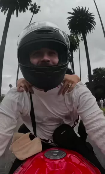 Кадр из видео