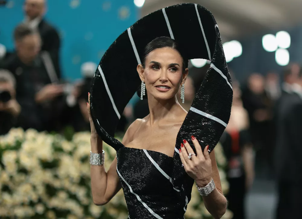 Джиджи Хадид, Деми Мур, Зендая и другие на Met Gala 2025