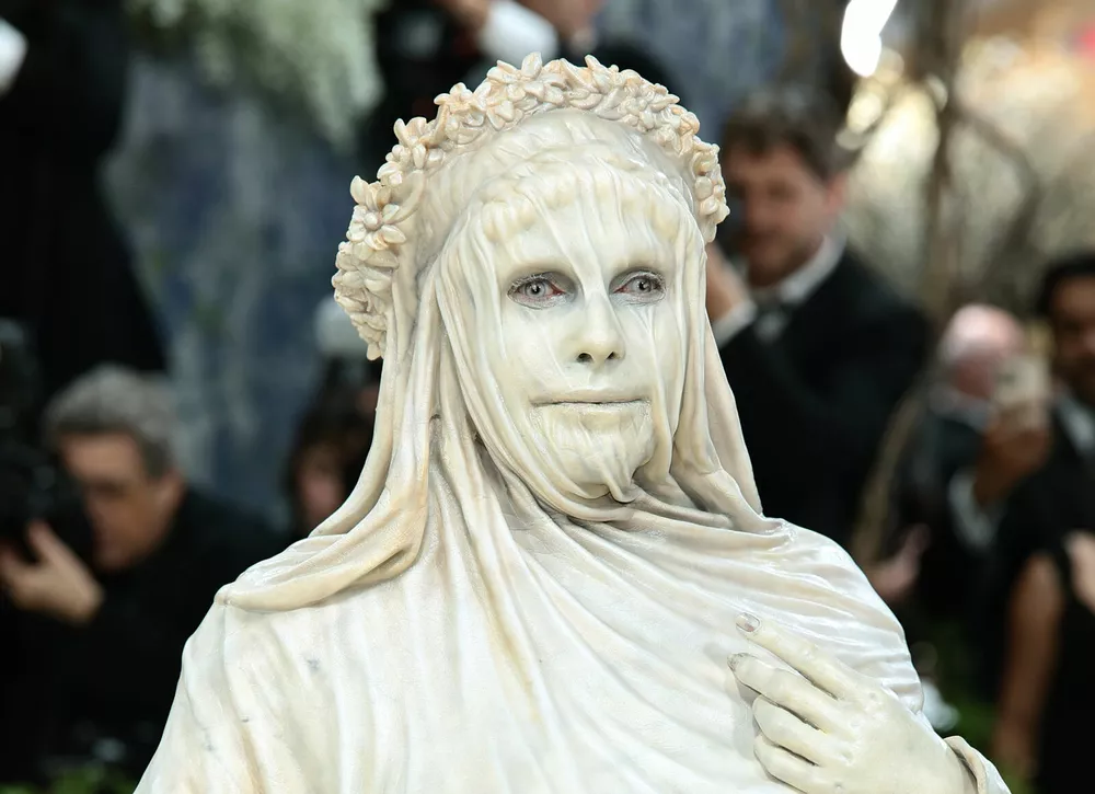 От Хайди Клум до Кэти Перри: самые безумные наряды Met Gala