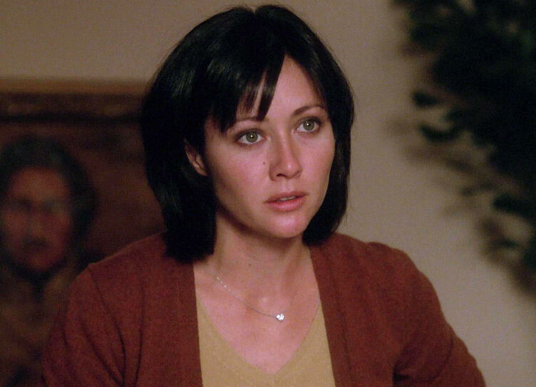 Shannen Doherty fights desperate battle with terminal cancer – hospital video