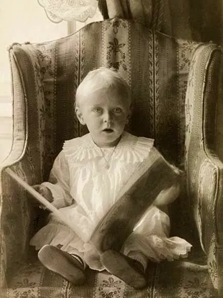 Двухлетний принц Александр-Улаф