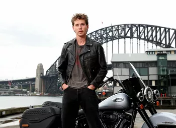 Остин Батлер