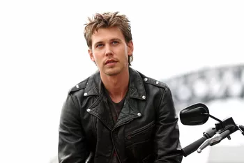 Остин Батлер