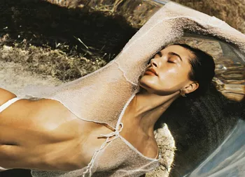 Хейли Бибер