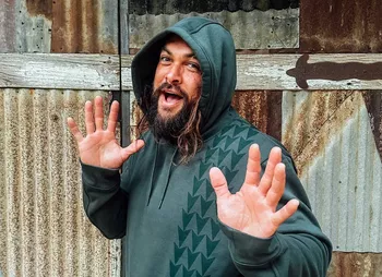 Джейсон Момоа