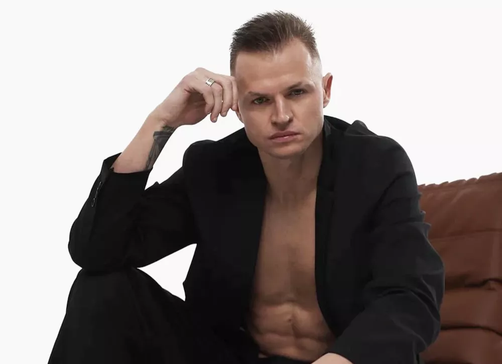 Дмитрий Тарасов сделал сюрприз дочери в честь 16-летия