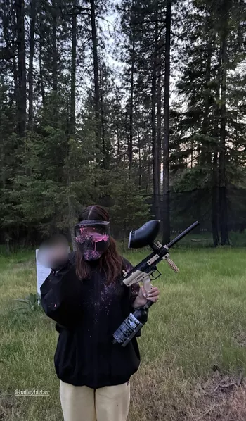 Хейли Бибер