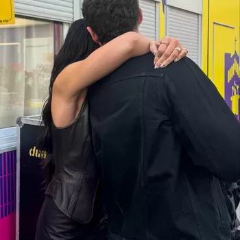 Дуа и Тернер