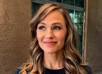 Дженнифер Гарнер