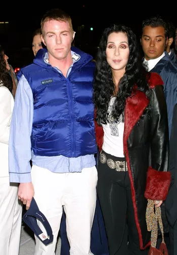 Элайджа и Шер