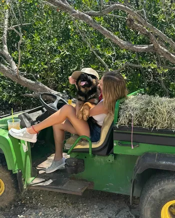 Сидни Суини