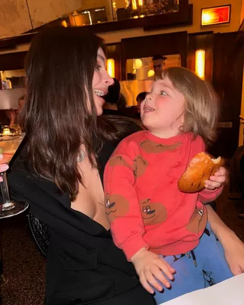 Эмили с сыном