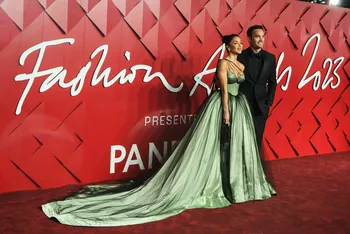 Николь с женихом