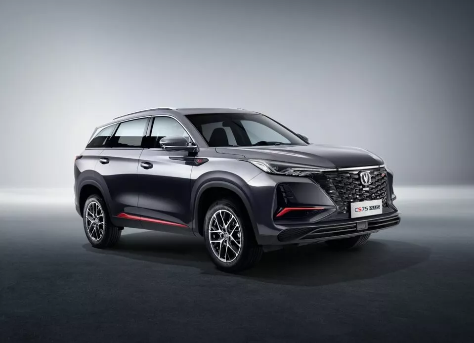 CHANGAN выведет на российский рынок новый кроссовер CS75 Plus