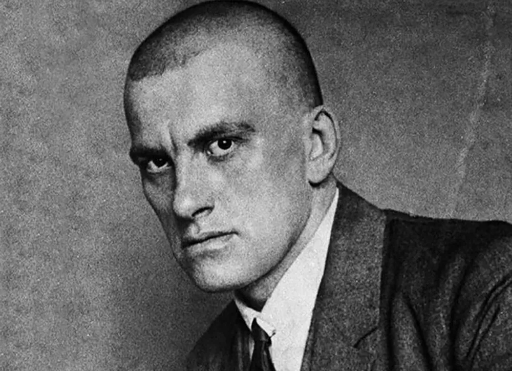 Топ-6 событий к 130-летию Маяковского