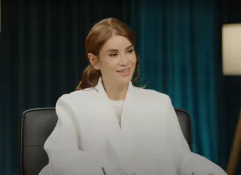 Айза Долматова