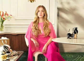 Сидни Суини