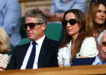 Хью Грант с женой