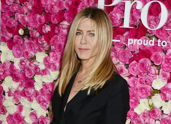 Дженнифер Энистон