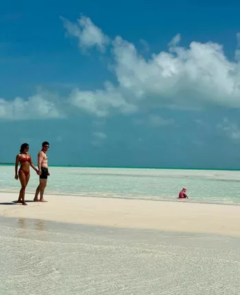 Приянка Чопра с семьей