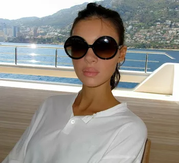 Никола Пельтц