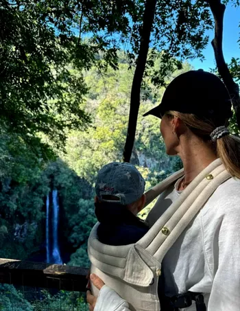 Жизель с сыном