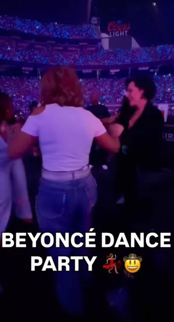 Дженнер на концерте