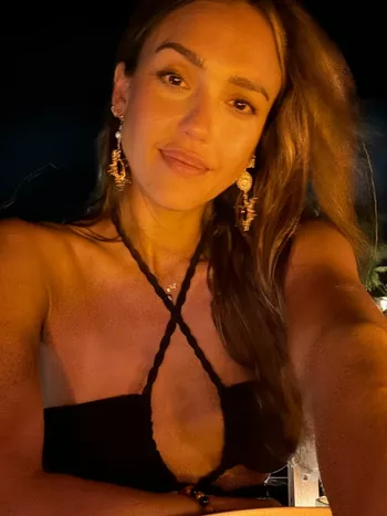 Джессика Альба